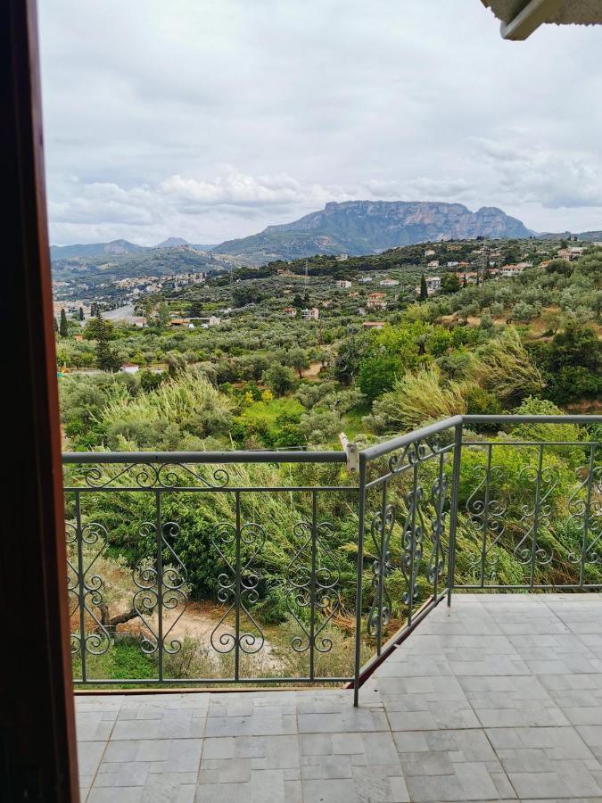 Four Seasons Relaxing Villa Akrata Exterior photo